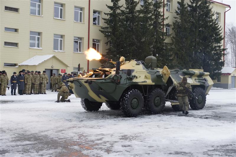 Командующий Сибирским округом Росгвардии поздравил военнослужащих отряда специального назначения "Ермак" с 20-летним юбилеем  воинской части (фото, видео)