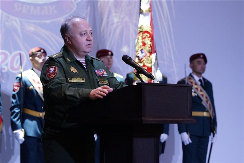 Командующий Сибирским округом Росгвардии поздравил военнослужащих отряда специального назначения "Ермак" с 20-летним юбилеем  воинской части (фото, видео)