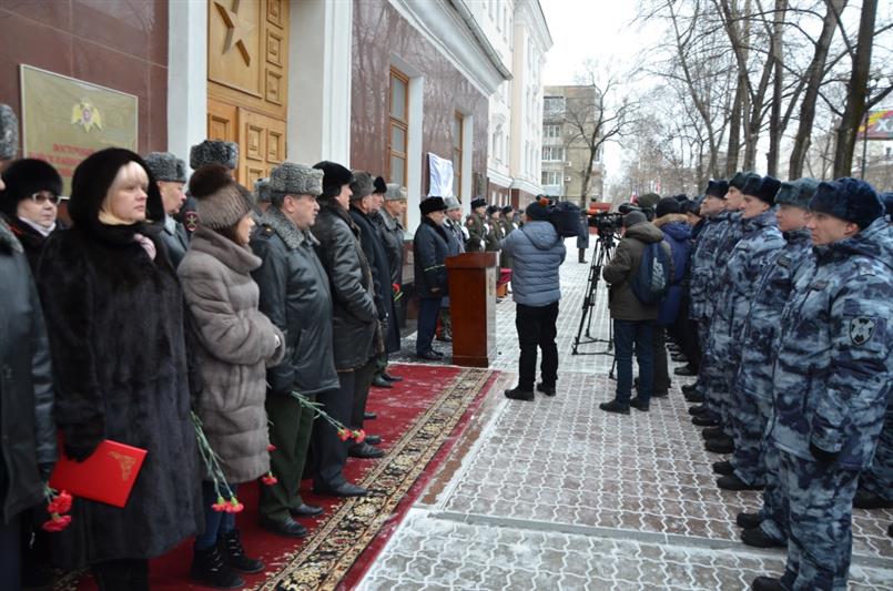 В Хабаровске состоялось открытие мемориальной доски Герою России генерал-полковнику Игорю Груднову 