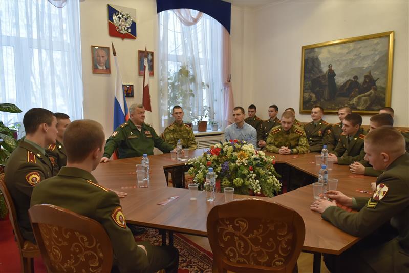 Воспитанники Московского президентского кадетского училища имени М.А. Шолохова встретились с курсантами Росгвардии