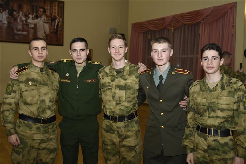 Воспитанники Московского президентского кадетского училища имени М.А. Шолохова встретились с курсантами Росгвардии