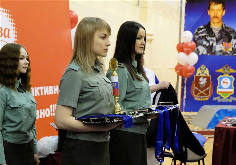 Семь медалей завоевали росгвардейцы Якутска в открытом турнире по боевому самбо памяти Героя России Александра Рыжикова 