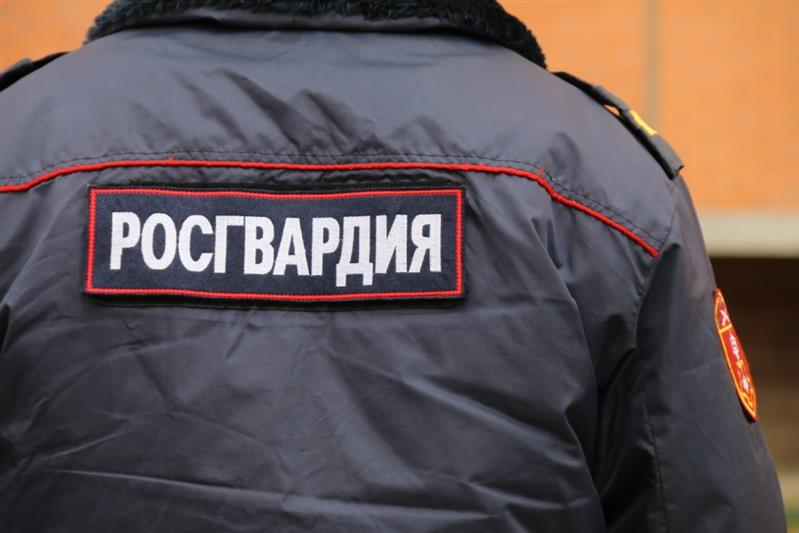 В Северной столице росгвардейцы задержали злоумышленников, подозреваемых в совершении тяжкого преступления