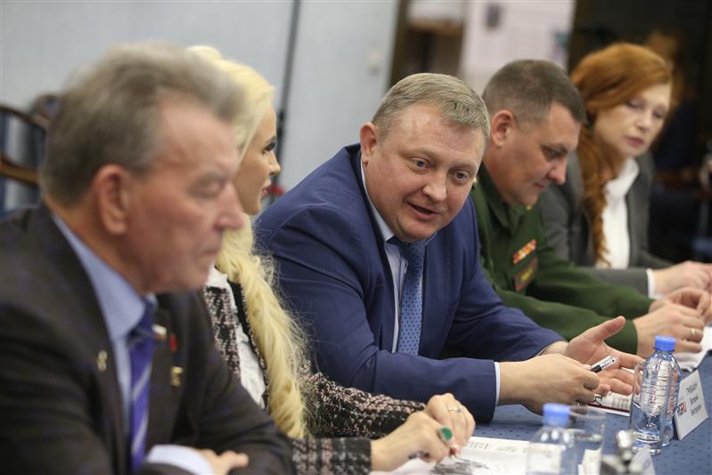  Официальный представитель Росгвардии генерал-майор Валерий Грибакин принял участие в пресс-конференции, посвящённой проведению III Международного Кремлевского Кадетского Бала  