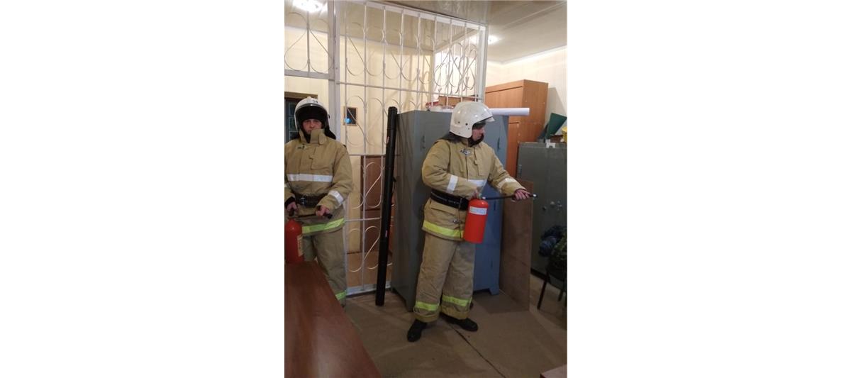 Волгоградские росгвардейцы совместно с сотрудниками регионального управления МЧС провели противопожарные учения