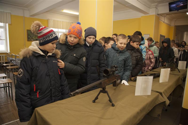 Воины-дзержинцы почтили память своих героических предшественников (фото)