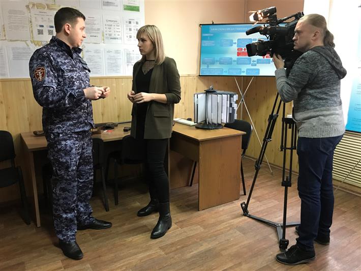 Офицеры Росгвардии напомнили зрителям ростовского областного телеканала о мерах предупреждения квартирных краж в период «длинных» выходных