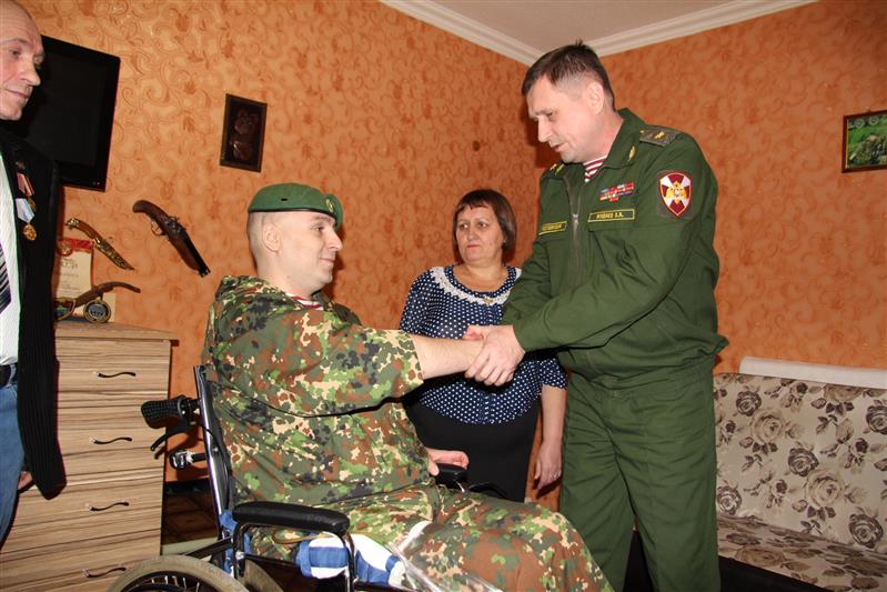 В Курской области ветеран войск правопорядка Игорь Казаков награжден орденом Мужества