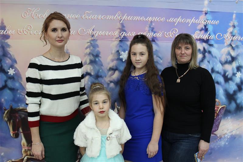 Адыгейские росгвардейцы в преддверии новогодних праздников организовали мероприятие для детей сотрудников, погибших при исполнении служебного долга