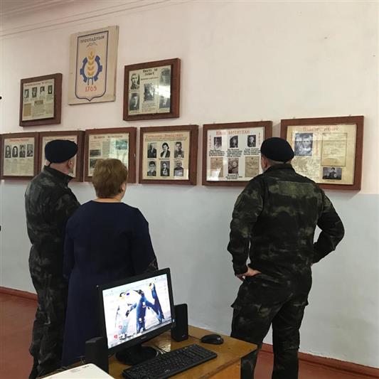 Росгвардейцы Кабардино-Балкарии посетили школу имени Героя России Андрея Крестьянинова
