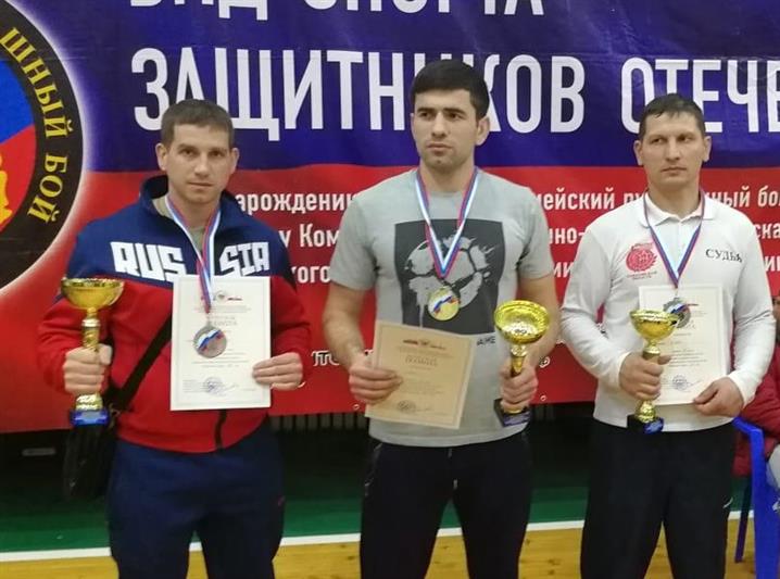 В Саратове прошел турнир по армейскому рукопашному бою среди детей, юношей и взрослых, посвященный памяти Героя России Николая Исаева