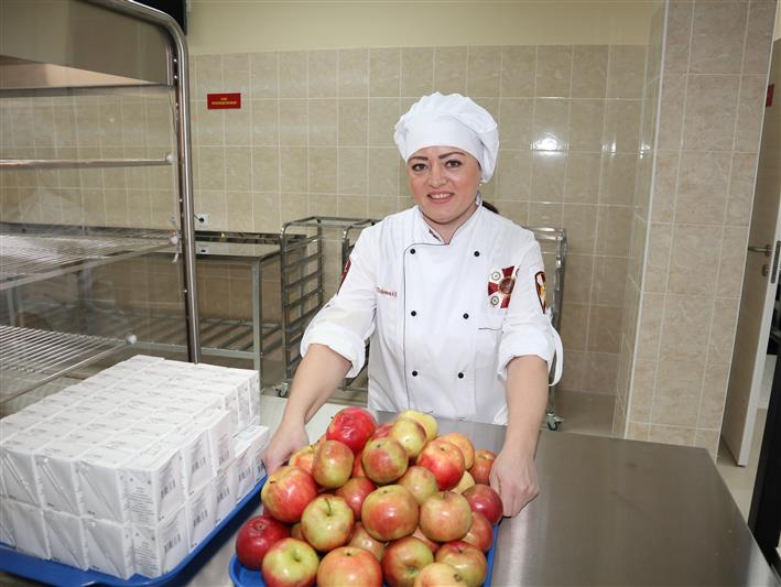 Командующий Приволжским округом Росгвардии открыл новую солдатскую столовую в Богородской бригаде оперативного назначения (фото, видео)
