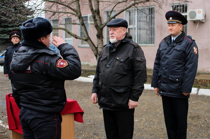 В Управлении Росгвардии по Ставропольскому краю состоялось торжественное вручение служебного автотранспорта