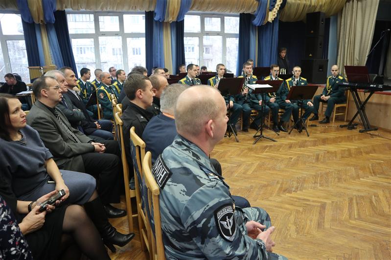 В Санкт-Петербурге состоялось торжественное посвящение в юные росгвардейцы учеников подшефной  школы «Музыка»