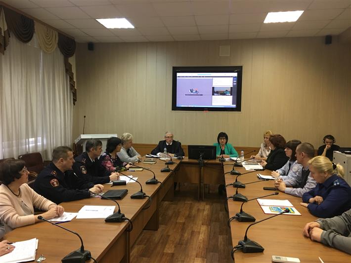 Офицеры Росгвардии в Иванове приняли участие в веб-семинаре по вопросам противодействия экстремизму и терроризму