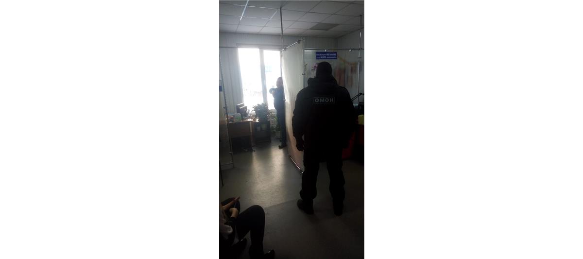 При участии бойцов ОМОН задержана группа мошенников в сфере страхования (фото, видео)