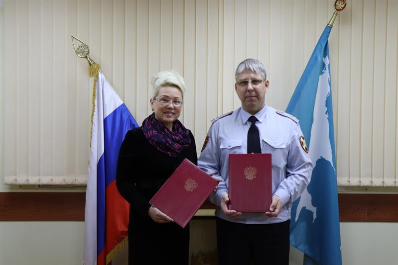 Подписано соглашение о сотрудничестве между Управлением Росгвардии по Сахалинской области и школой журналистики Владимира Мезенцева