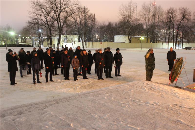 Военнослужащие парадного полка дивизии им. Ф.Э. Дзержинского Росгвардии почтили память погибших боевых товарищей