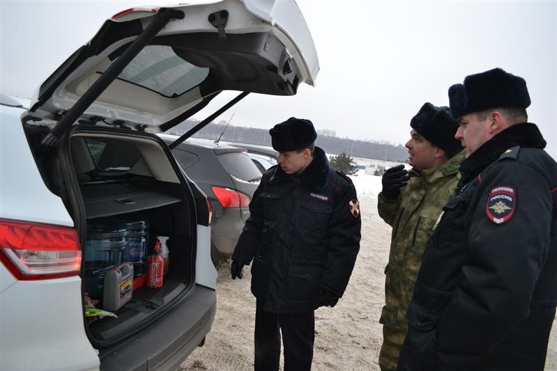 В Калуге прошёл смотр личного автотранспорта сотрудников и военнослужащих Росгвардии