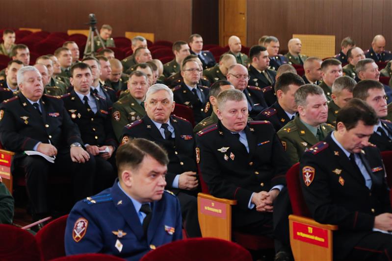 В Северо-Западном округе войск национальной гвардии Российской Федерации прошло заседание итогового военного совета