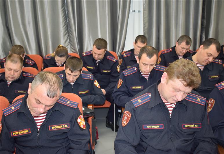 Руководители подразделений Управления Росгвардии по Новосибирской области приняли участие в интерактивном экзамене по русскому языку - написали диктант