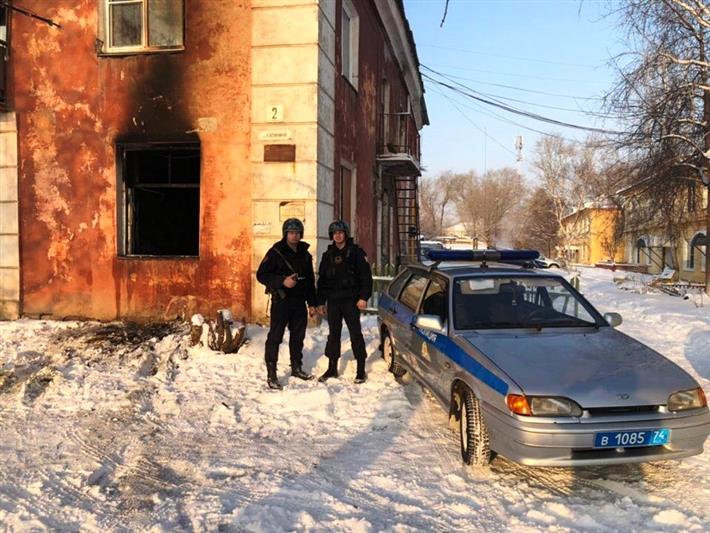 В Челябинской области сотрудники Росгвардии спасли из огня более 10 человек
