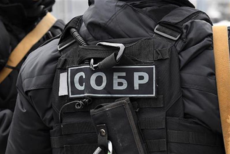 Офицеры ростовского СОБР задержали мошенников, похитивших у пенсионеров более 10 миллионов рублей