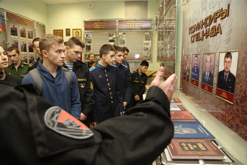 Росгвардейцы Санкт-Петербурга, Сыктывкара и Ненецкого автономного округа провели патриотические мероприятия для детей