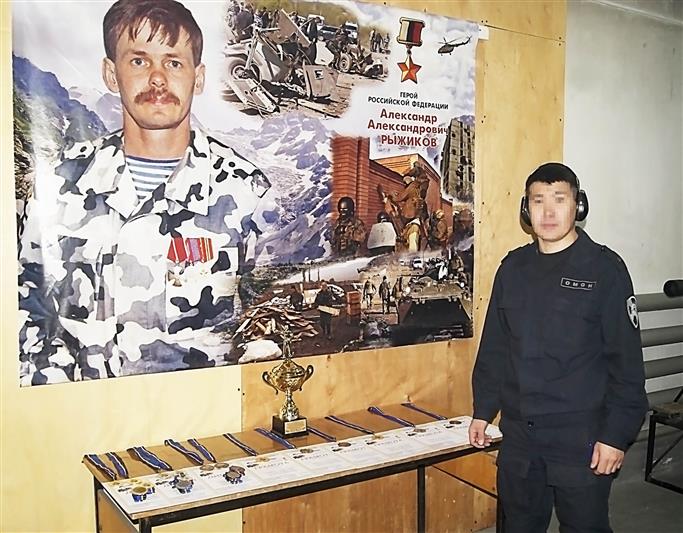 Команда Росгвардии стала серебряным призером якутского первенства по стрельбе, посвященного памяти Героя России Александра Рыжикова
