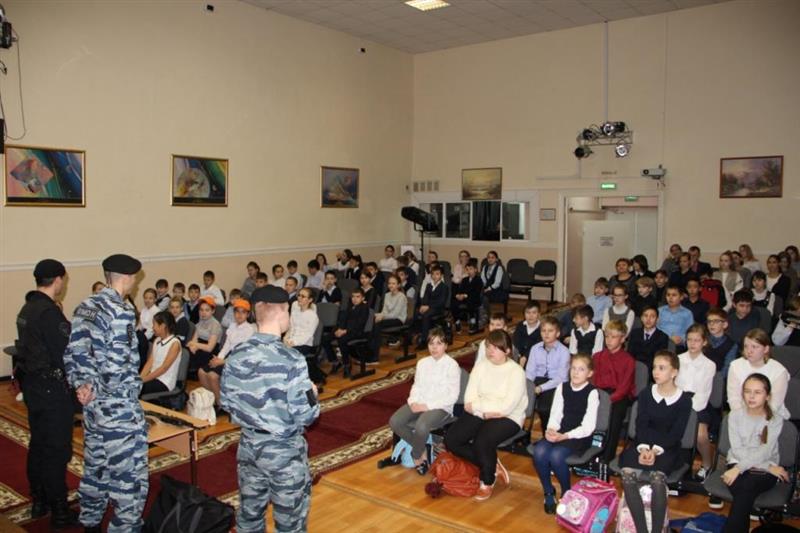 На Урале в День памяти воинов, погибших в локальных конфликтах, сотрудники Росгвардии вспоминают своих  боевых товарищей
