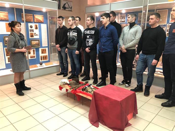 В канун 75-й годовщины снятия блокады Ленинграда для стажеров вневедомственной охраны проведено патриотическое мероприятие