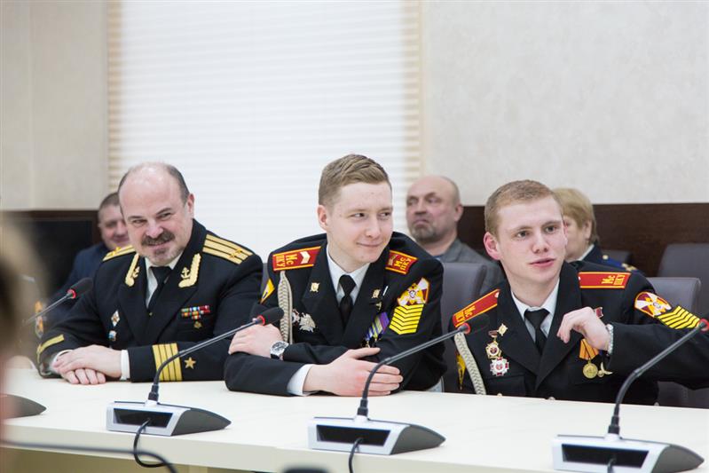 Воспитанники Московского Президентского кадетского училища Росгвардии встретились со священником иноком Киприаном