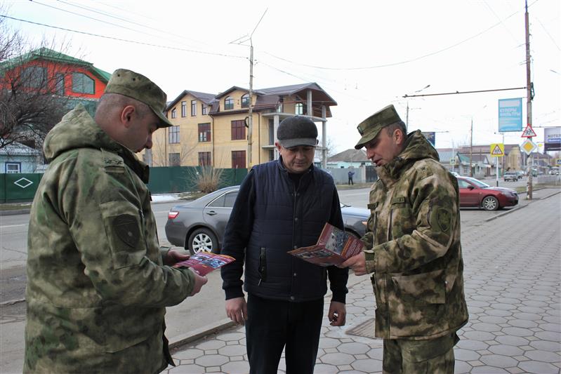 Карачаево-Черкесские росгвардейцы участвуют во всероссийской акции «Безопасный Новый Год»