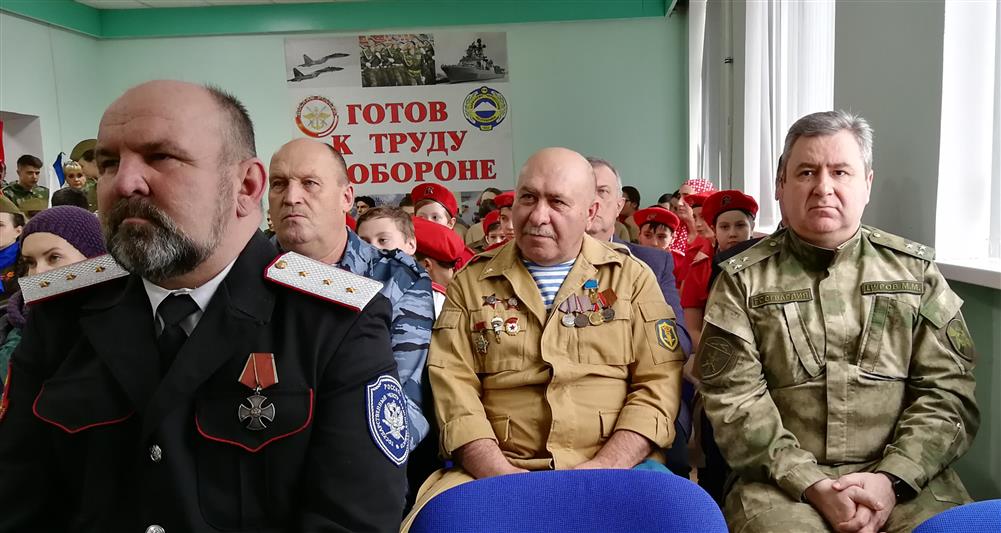 В Карачаево-Черкесии сотрудники Росгвардии открыли месяц патриотической, спортивной и оборонно-массовой работы (фото, видео)