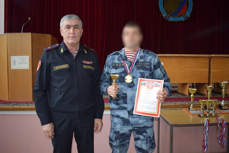 В Дагестане определились лучшие гиревики территориального органа Росгвардии