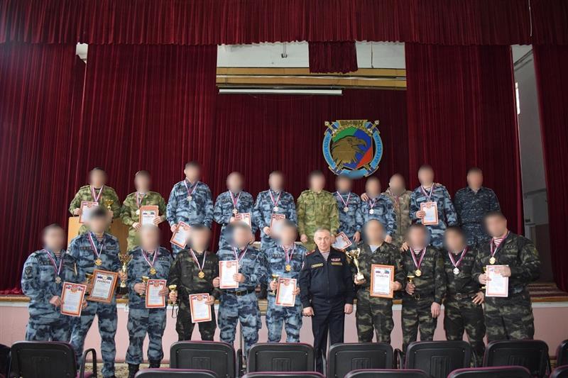 В Дагестане определились лучшие гиревики территориального органа Росгвардии