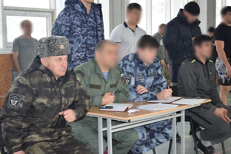 В Дагестане определились лучшие гиревики территориального органа Росгвардии