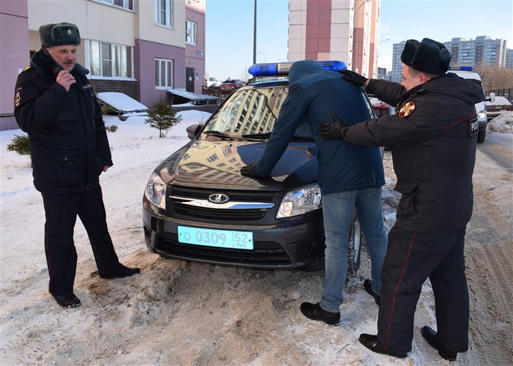 Сотрудники нижегородского отдела вневедомственной охраны задержали подозреваемого в хищении крупной денежной суммы 