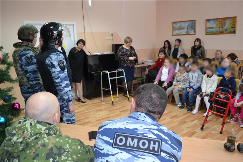 Конкурс снежных скульптур, подарки подшефным и детские праздники: в Приволжском округе Росгвардии проходят новогодние мероприятия