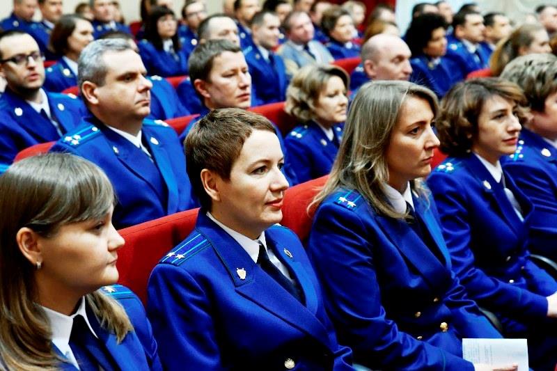 Начальник Управления Росгвардии по Тюменской области поздравил работников прокуратуры с профессиональным праздником