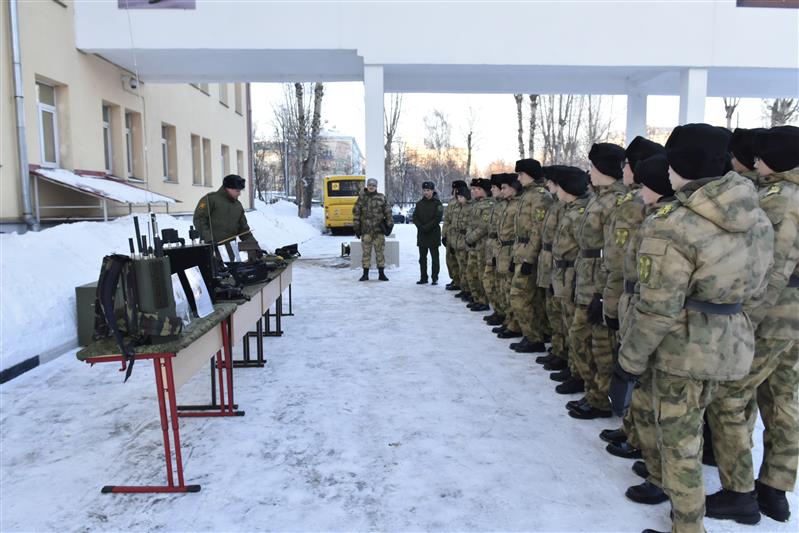 В Московском президентском кадетском училище имени М.А. Шолохова проведено чествование военных инженеров Росгвардии