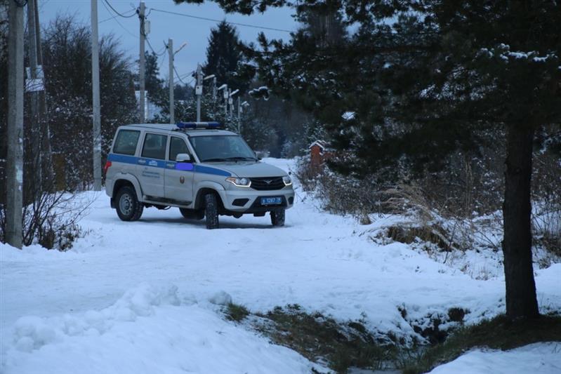 Петербургские росгвардейцы задержали подозреваемых в совершении уличных грабежей