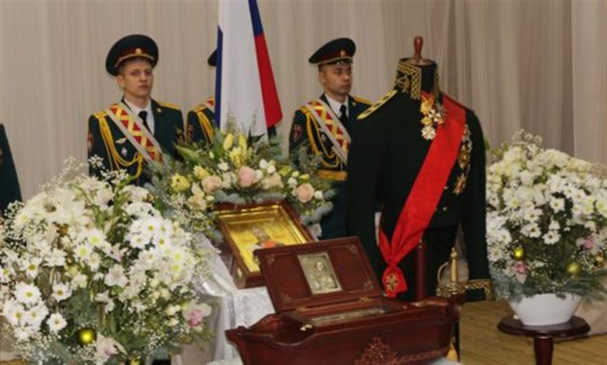 В саровском соединении Росгвардии военнослужащие приложились к мощам святого праведного Федора Ушакова 