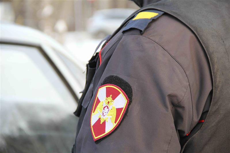 Сотрудники тюменского областного управления Росгвардии пресекли правонарушение, связанное с незаконным оборотом наркотиков 