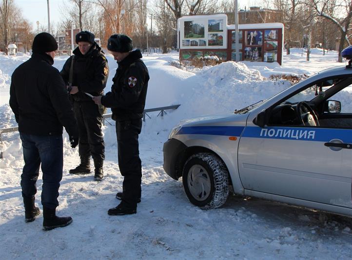 В Саратовской области росгвардейцами задержан мужчина, находившийся в федеральном розыске