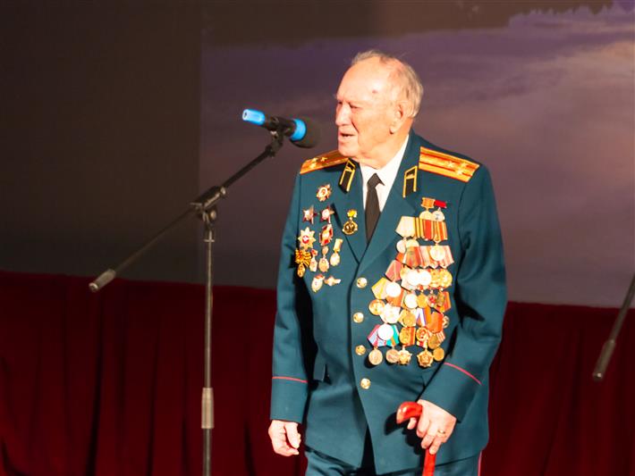Режиссёр фильма «Т-34» пригласил росгвардейцев на премьерный киносеанс (фото, видео)