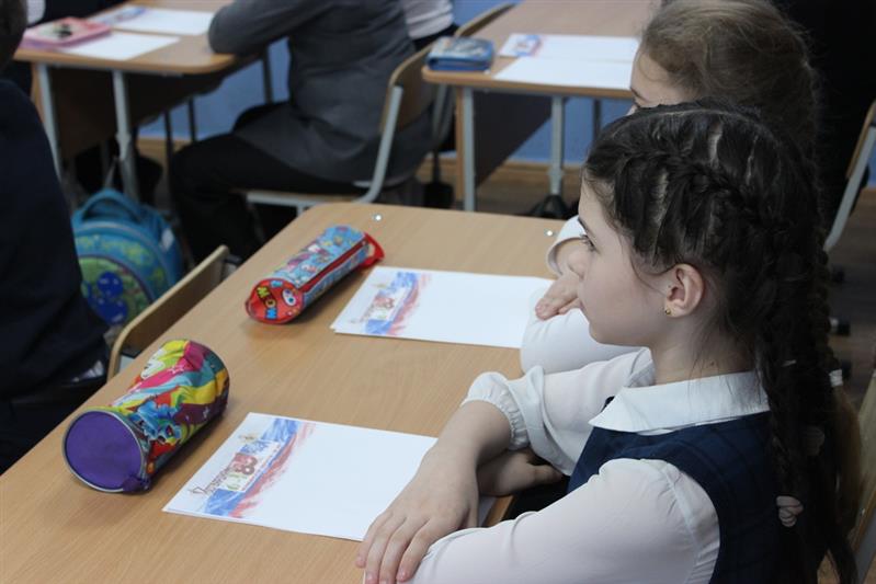 В День рождения Челябинской области сотрудники Росгвардии провели познавательный урок для школьников