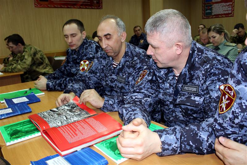 Оренбургские росгвардейцы встретились с жителем блокадного Ленинграда