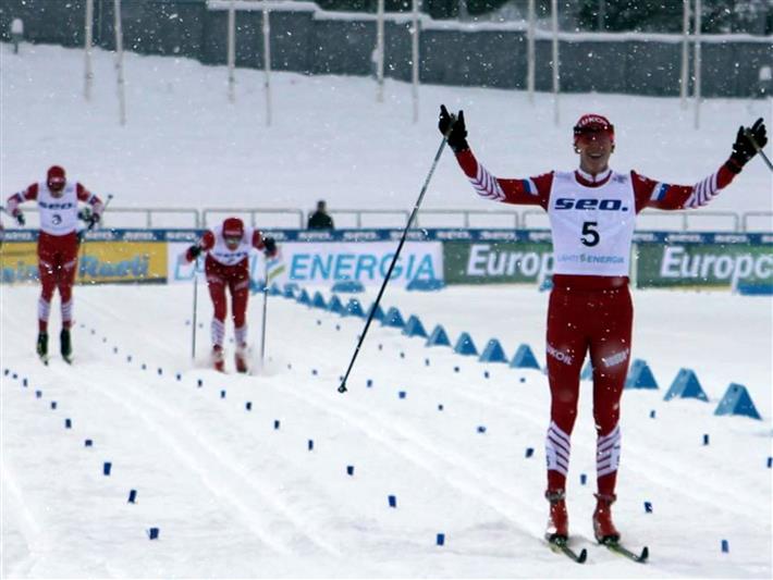Военнослужащий Росгвардии стал победителем чемпионата мира по лыжным гонкам среди молодежи