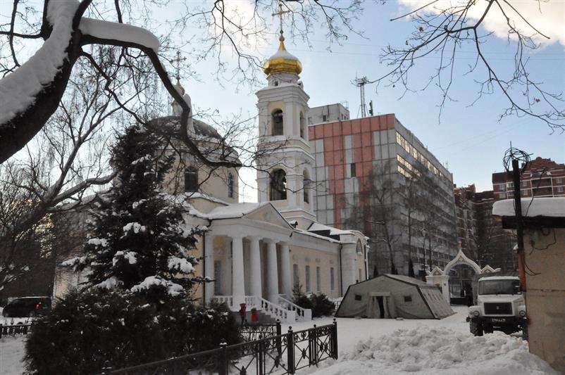 В Москве военнослужащие Центрального округа Росгвардии окажут помощь священнослужителям в организации раздачи освященной воды